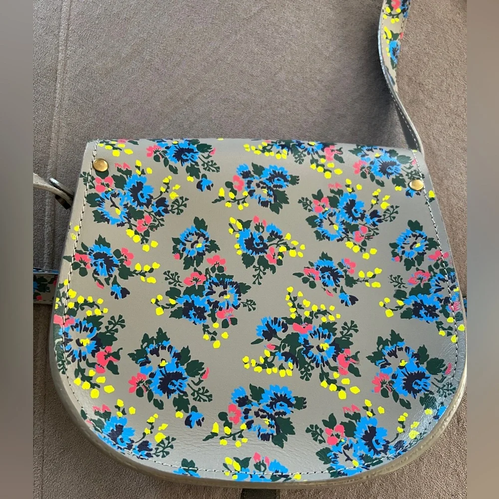 Johnnie B Floral Crossbody - Picture 6 of 10
